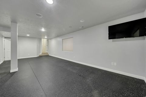 Tiny photo for 1360 E OLD MAPLE CT, Murray, UT 84117 (MLS # 2123911)