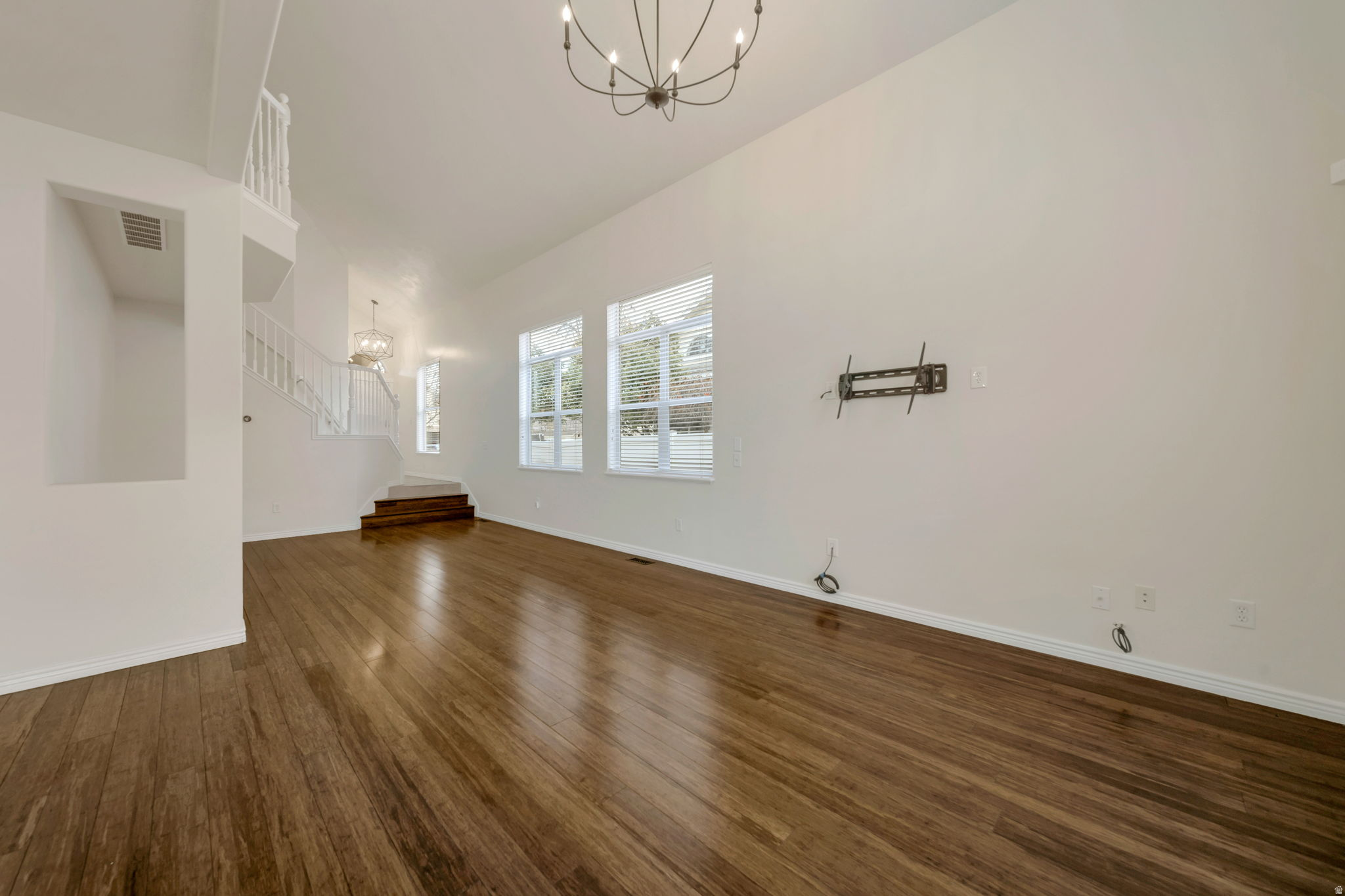 MAPLE RIDGE PHASE 3 CONDO - Residential