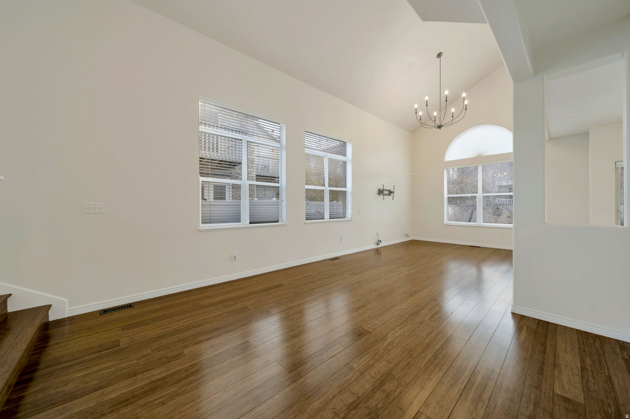 MAPLE RIDGE PHASE 3 CONDO - Residential