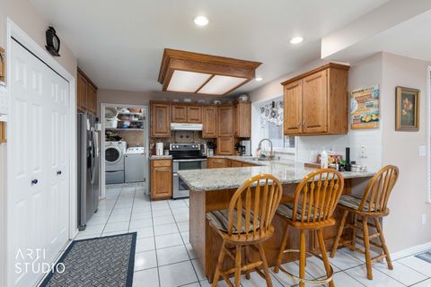 Tiny photo for 2522 N 1600 E, North Ogden, UT 84414 (MLS # 2133245)