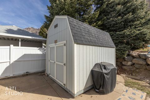 Tiny photo for 2522 N 1600 E, North Ogden, UT 84414 (MLS # 2133245)