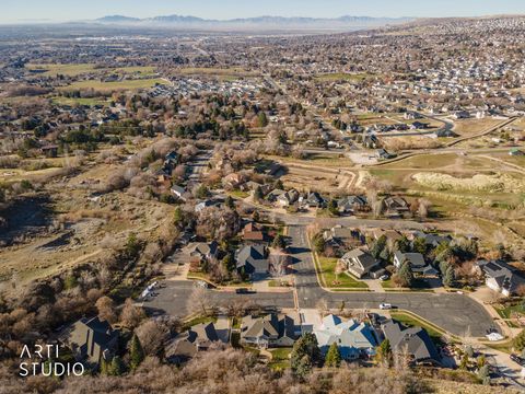 Tiny photo for 2522 N 1600 E, North Ogden, UT 84414 (MLS # 2133245)