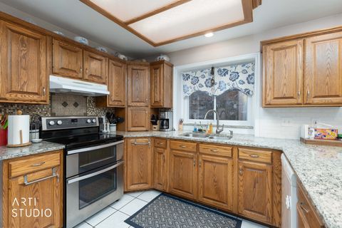 Tiny photo for 2522 N 1600 E, North Ogden, UT 84414 (MLS # 2133245)