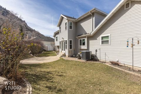 Tiny photo for 2522 N 1600 E, North Ogden, UT 84414 (MLS # 2133245)