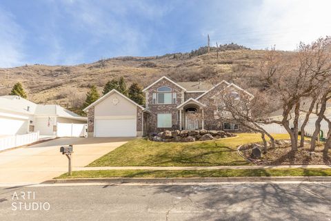 Tiny photo for 2522 N 1600 E, North Ogden, UT 84414 (MLS # 2133245)