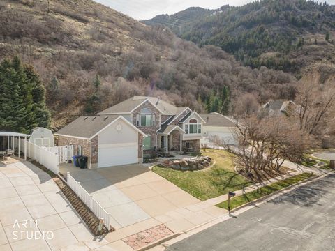 Tiny photo for 2522 N 1600 E, North Ogden, UT 84414 (MLS # 2133245)