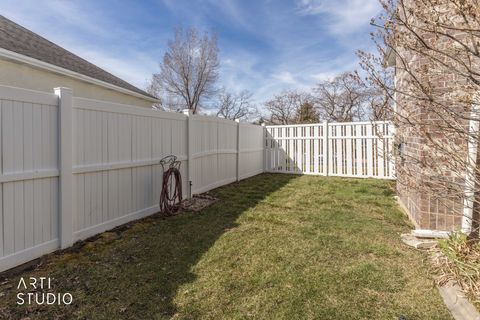 Tiny photo for 2522 N 1600 E, North Ogden, UT 84414 (MLS # 2133245)