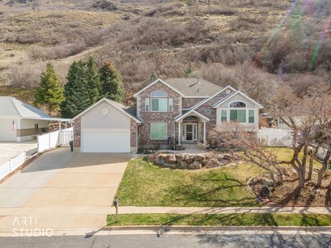 Tiny photo for 2522 N 1600 E, North Ogden, UT 84414 (MLS # 2133245)