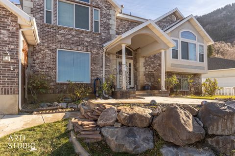 Tiny photo for 2522 N 1600 E, North Ogden, UT 84414 (MLS # 2133245)