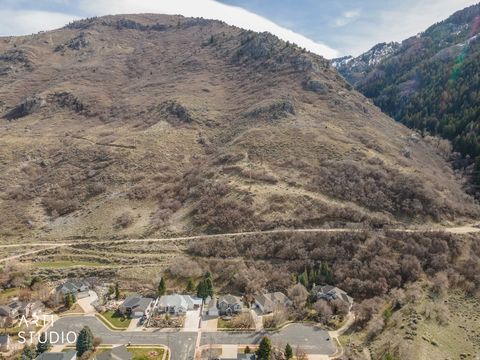 Tiny photo for 2522 N 1600 E, North Ogden, UT 84414 (MLS # 2133245)