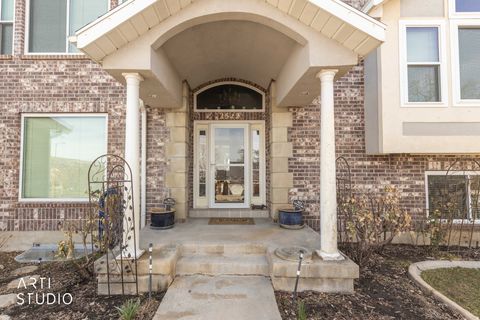 Tiny photo for 2522 N 1600 E, North Ogden, UT 84414 (MLS # 2133245)