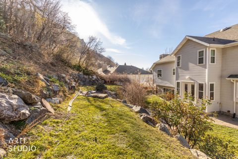 Tiny photo for 2522 N 1600 E, North Ogden, UT 84414 (MLS # 2133245)