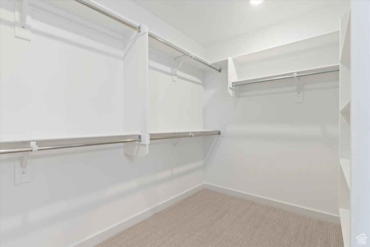 NORTH LAKE MEADOWS - Residential