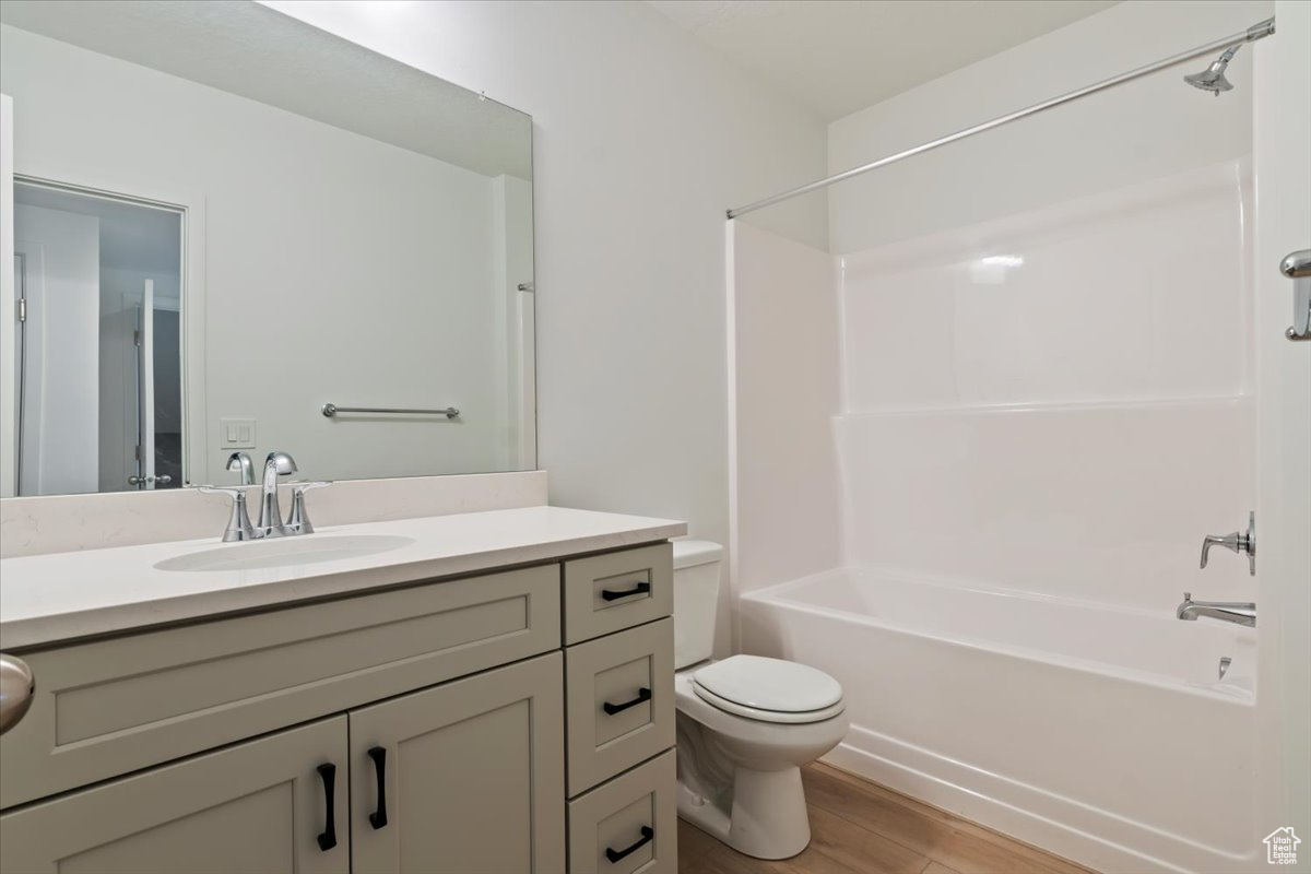 NORTH LAKE MEADOWS - Residential