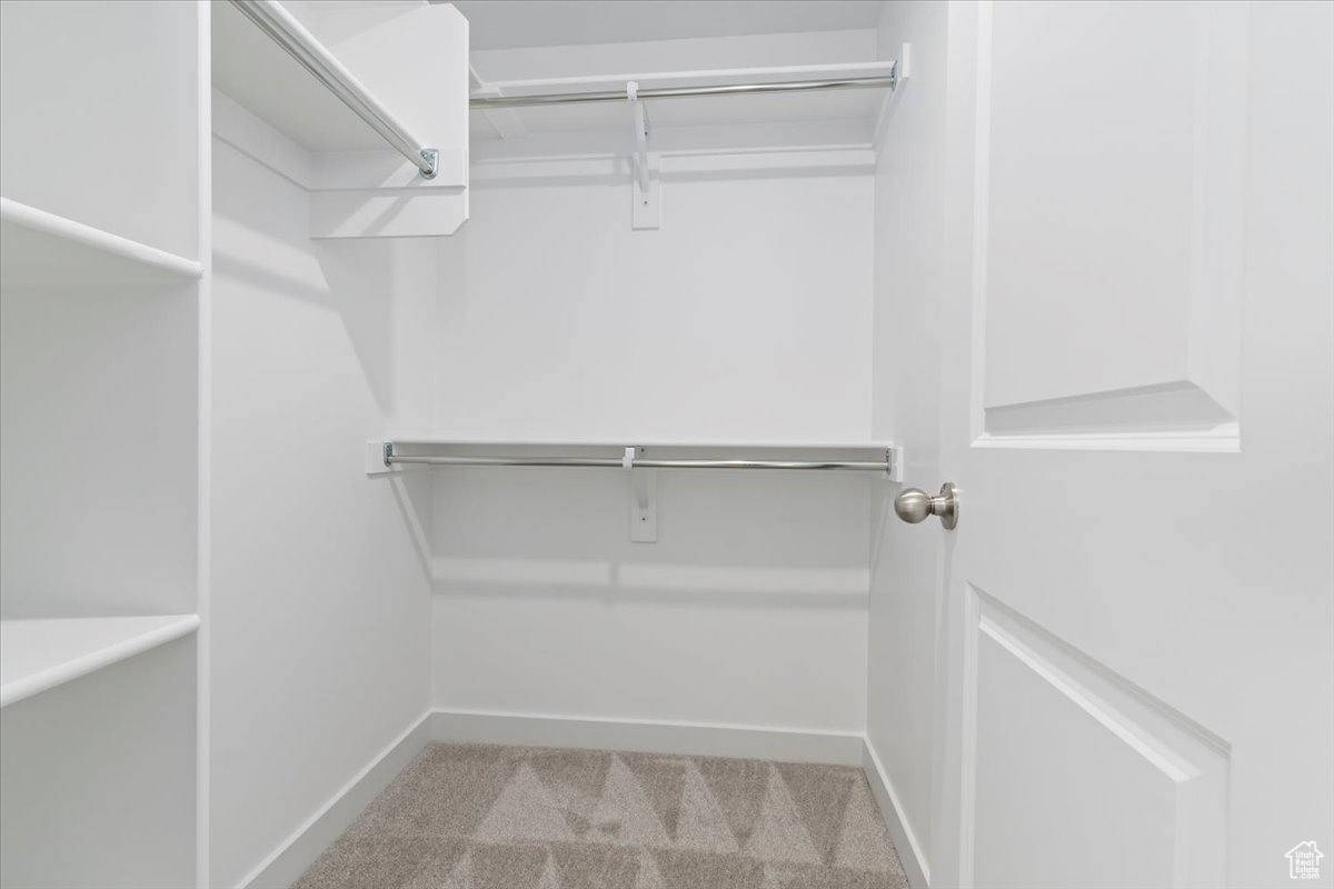 NORTH LAKE MEADOWS - Residential