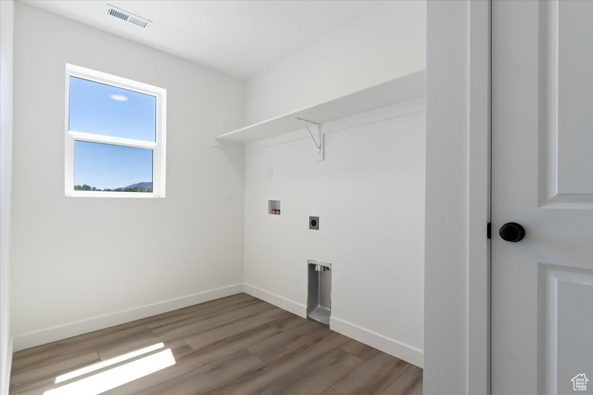 NORTH LAKE MEADOWS - Residential