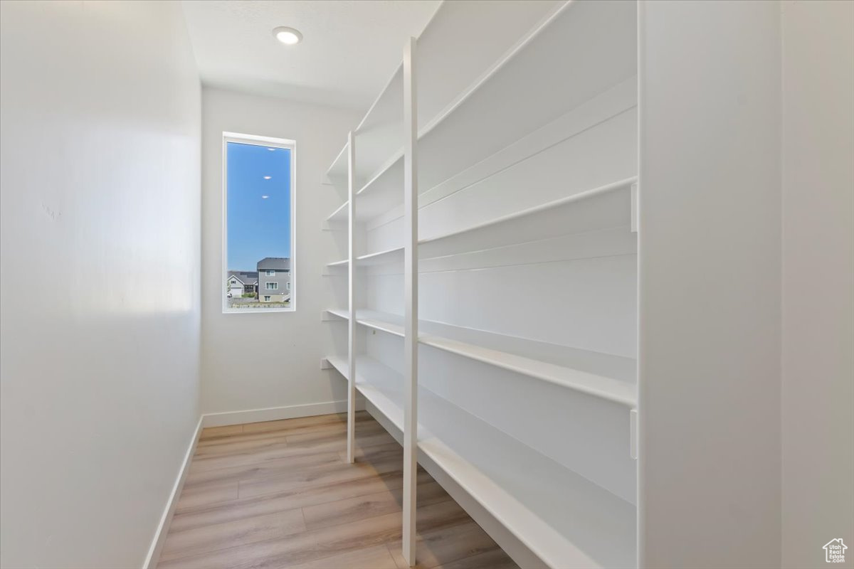 NORTH LAKE MEADOWS - Residential