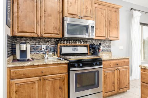 Tiny photo for 3270 W PALOMAR, Hurricane, UT 84737 (MLS # 2128324)