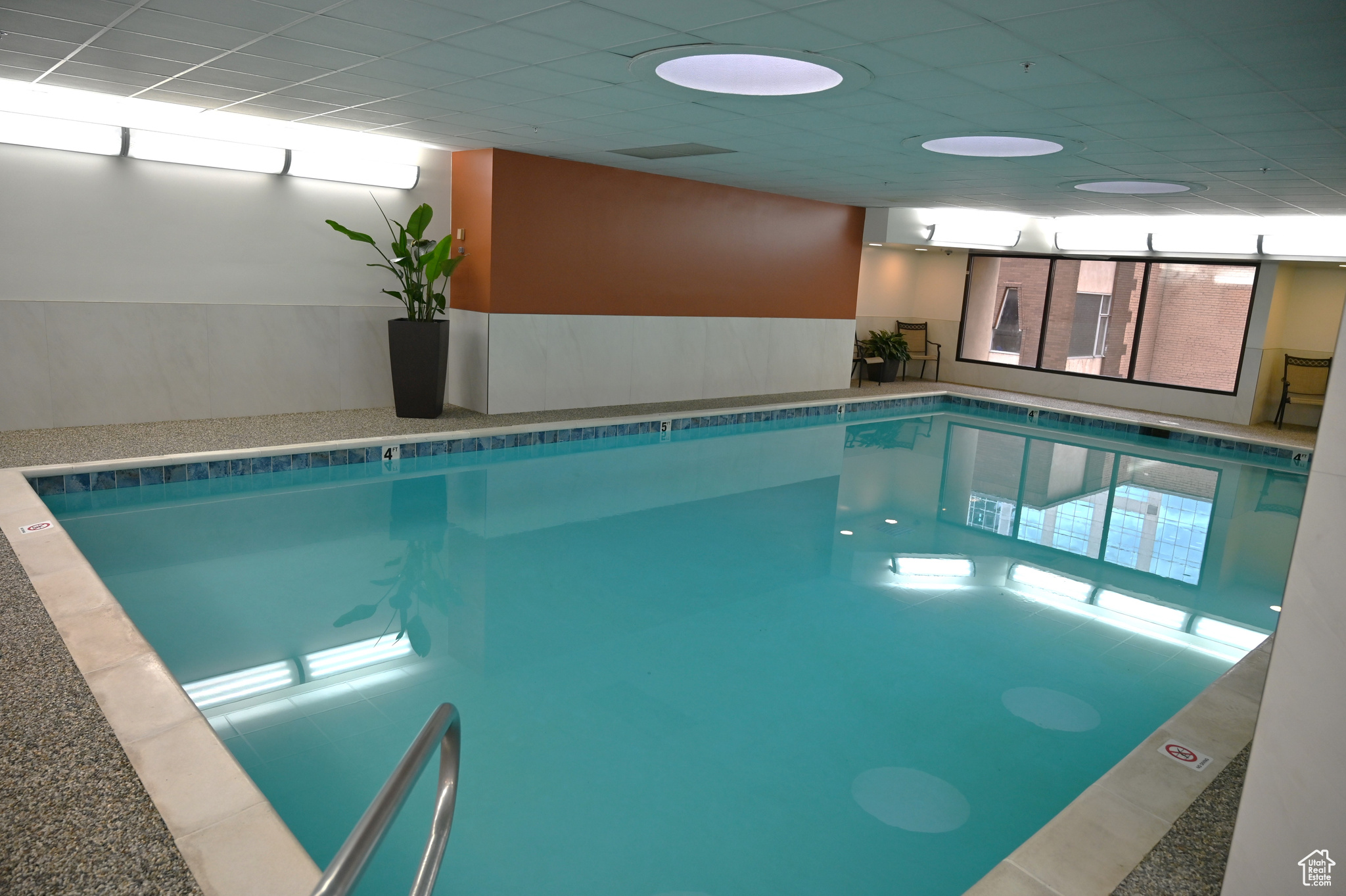 AMERICAN TOWERS - Residential