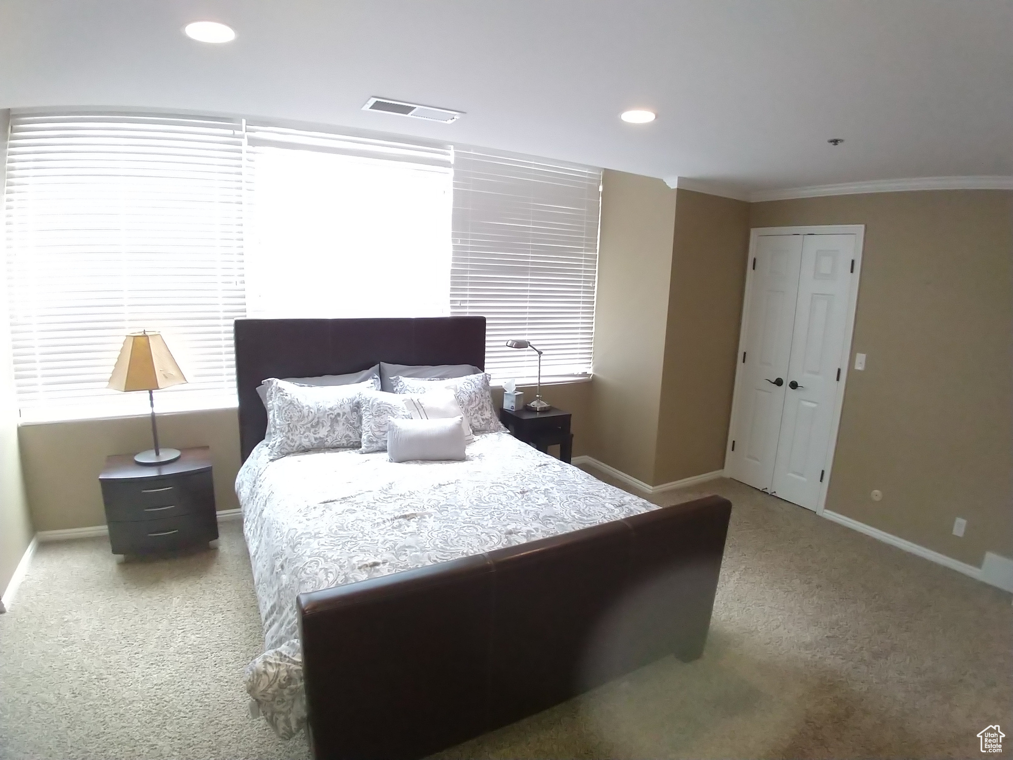 AMERICAN TOWERS - Residential