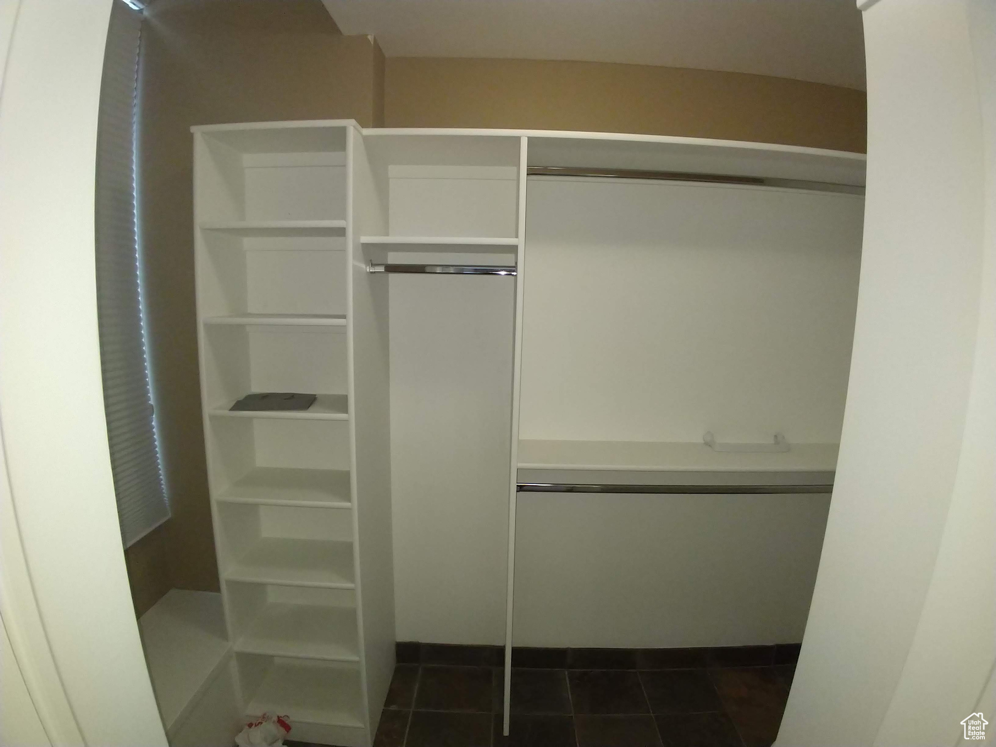 AMERICAN TOWERS - Residential