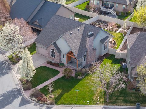 Tiny photo for 1997 W CRESCENT DR, Mapleton, UT 84664 (MLS # 2147849)