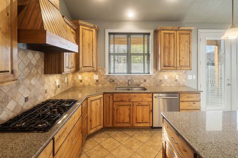 Tiny photo for 1997 W CRESCENT DR, Mapleton, UT 84664 (MLS # 2147849)