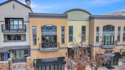 Tiny photo for 5013 N EDGEWOOD DR. Dr W, Provo, UT 84604 (MLS # 2126269)