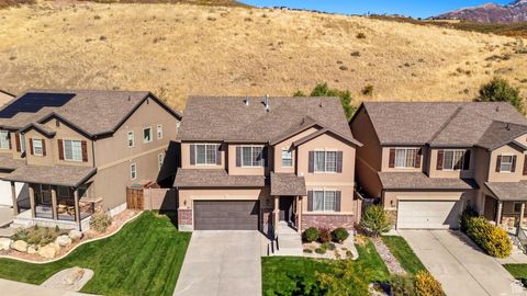 Photo of 1871 E CHIMNEY STONE CT S, Draper, UT 84020 (MLS # 2117859)