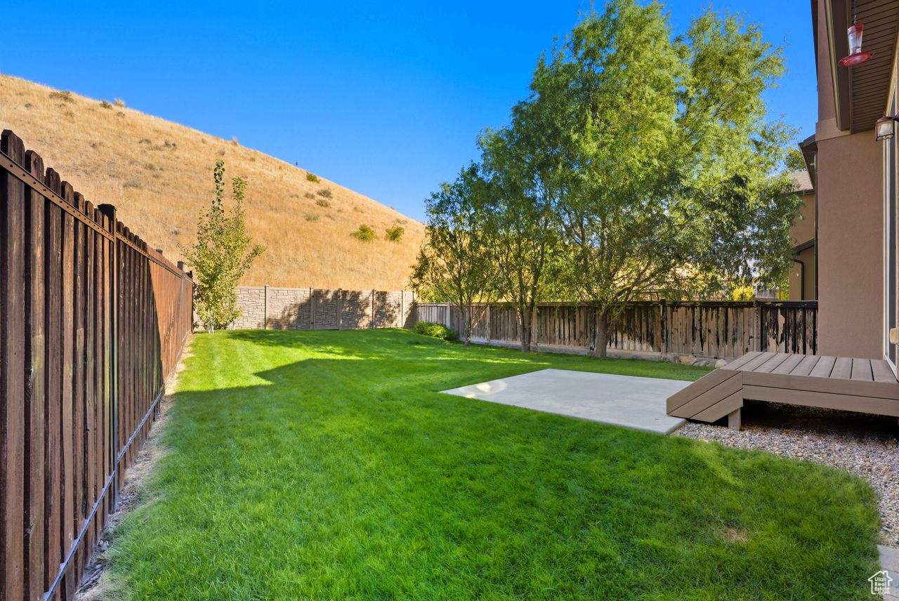 MAPLE HOLLOW -SUNCREST - Residential