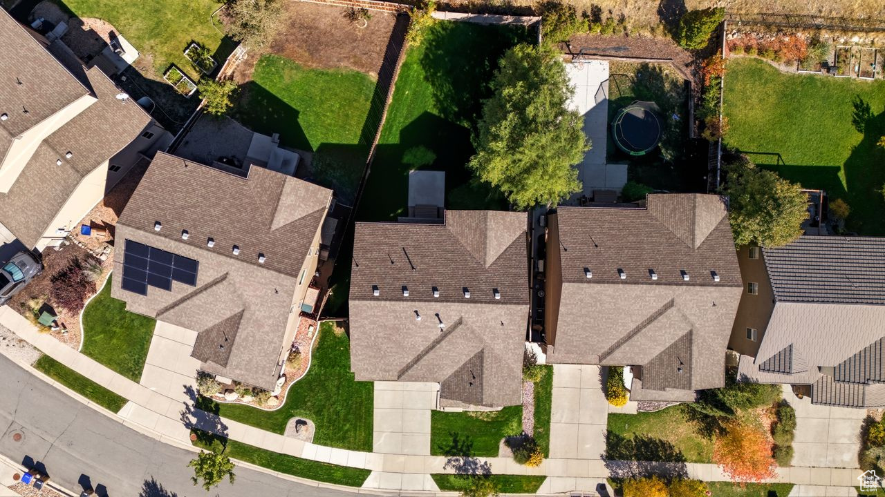 MAPLE HOLLOW -SUNCREST - Residential