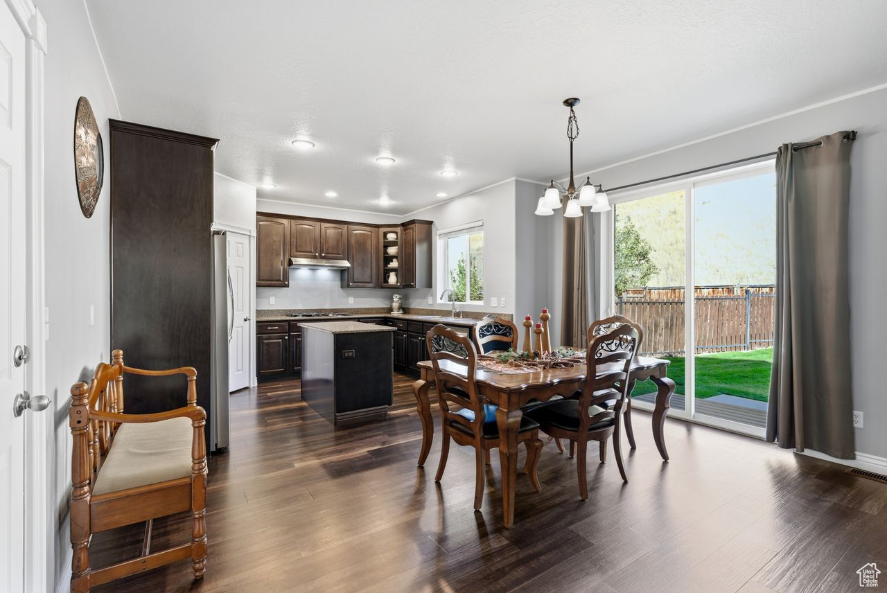 MAPLE HOLLOW -SUNCREST - Residential