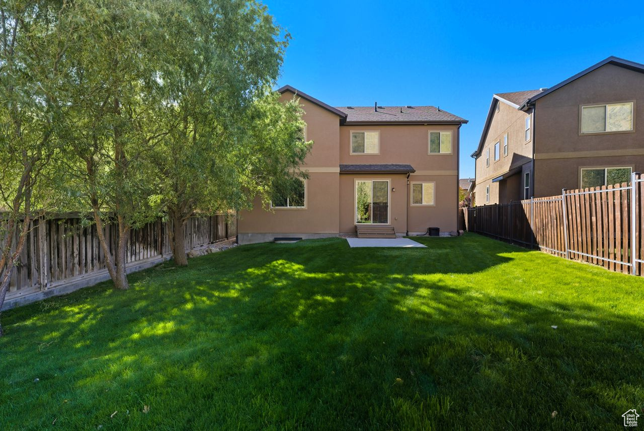 MAPLE HOLLOW -SUNCREST - Residential