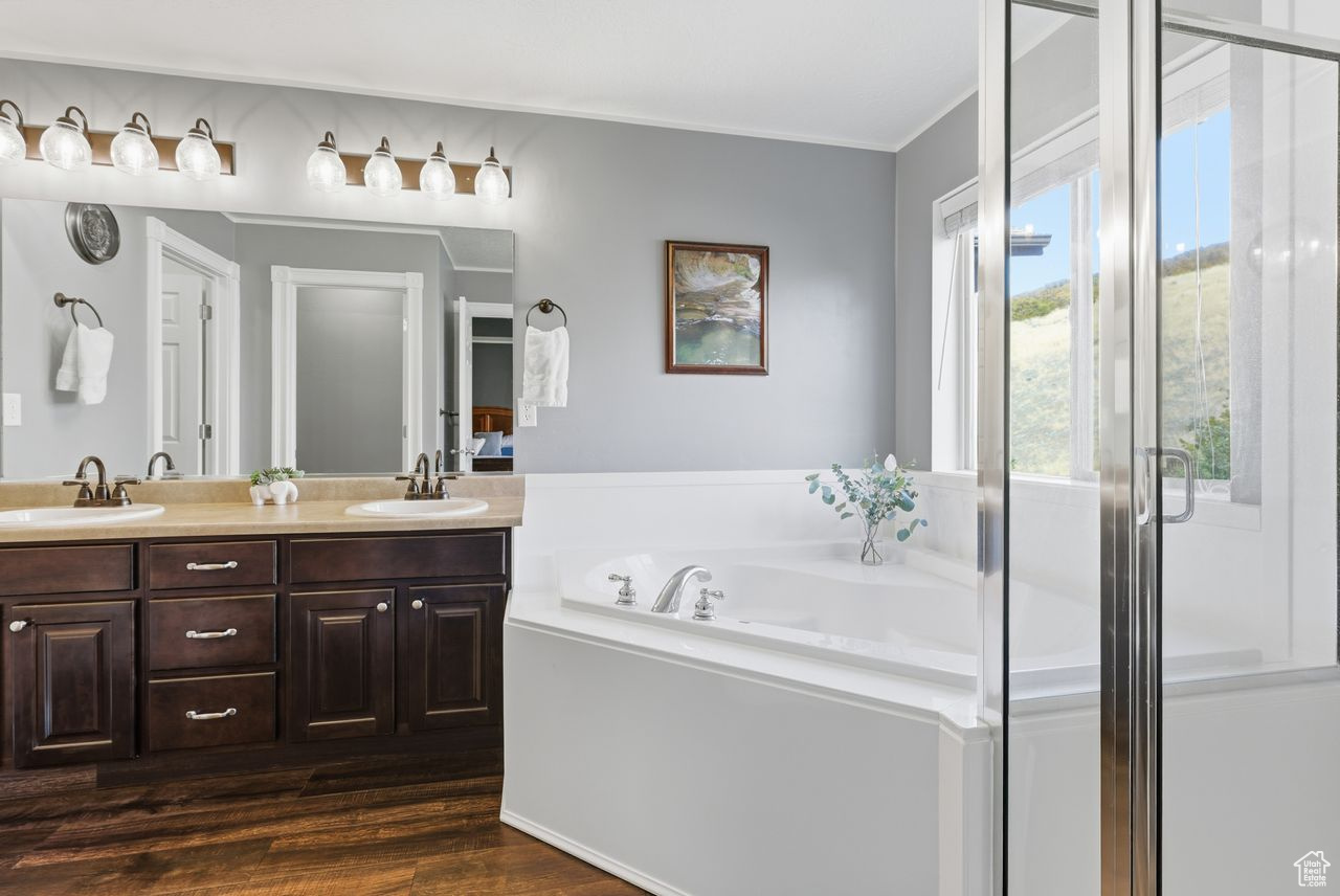 MAPLE HOLLOW -SUNCREST - Residential