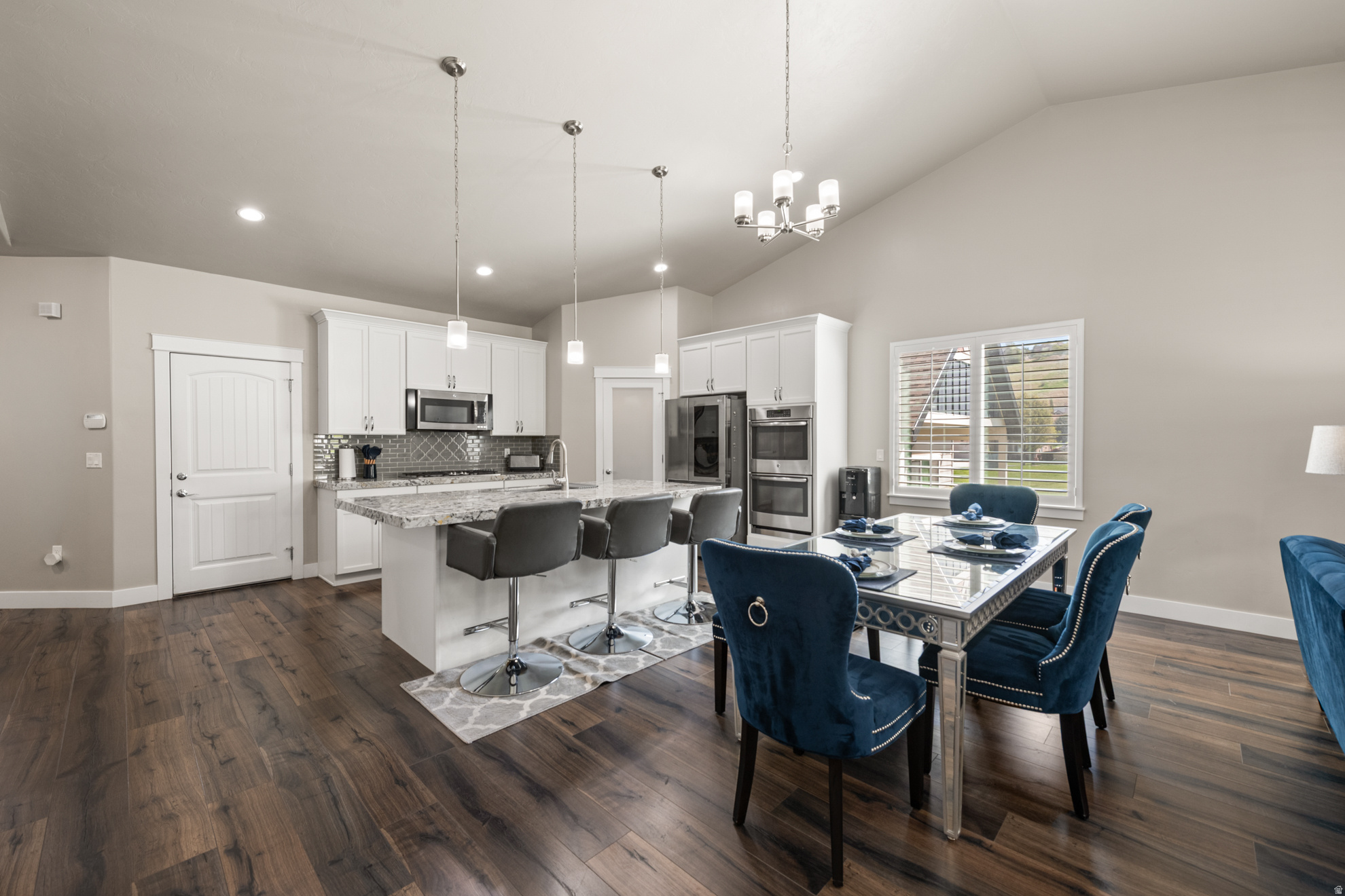 VILLAS @ BELLA VIDA - Residential