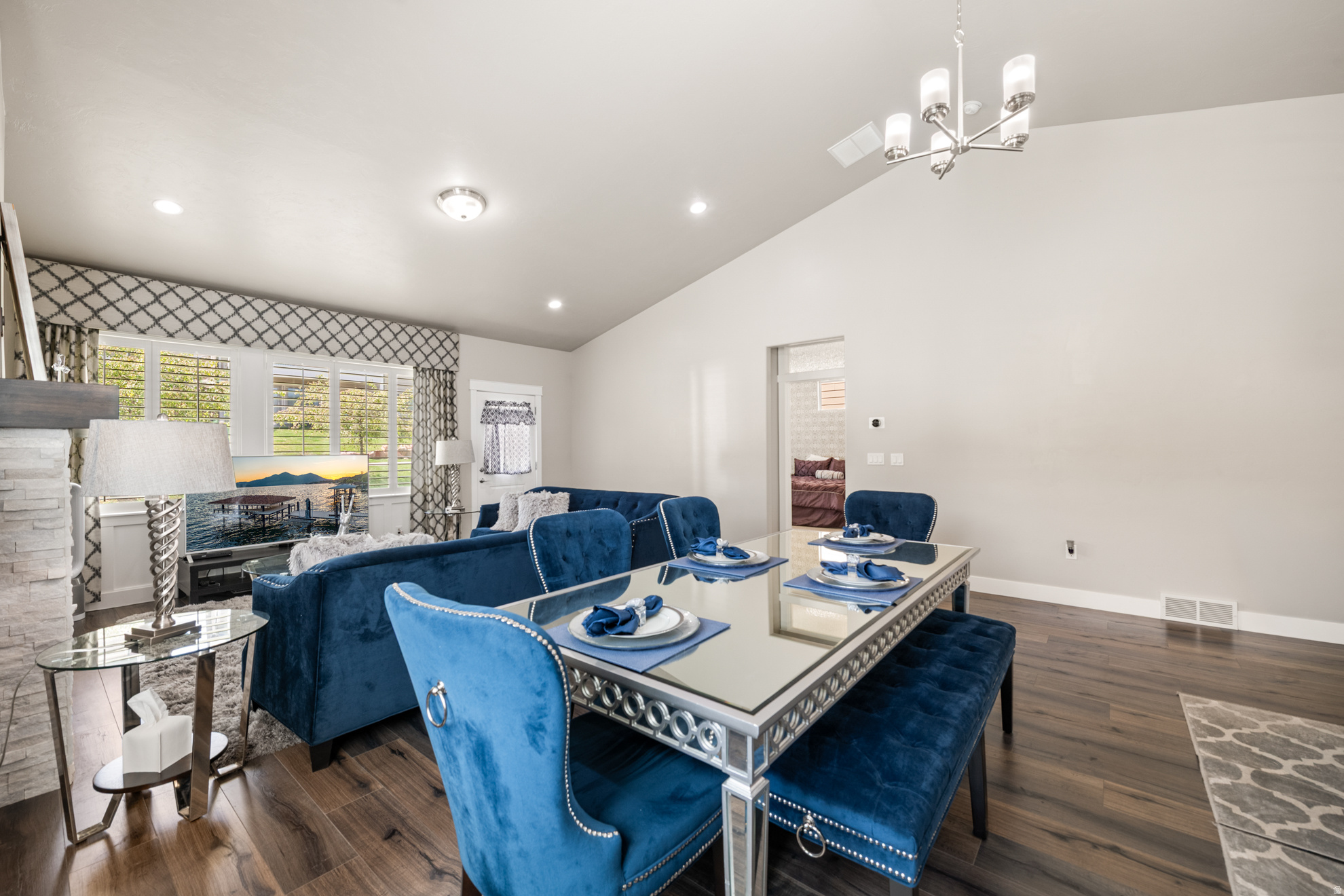 VILLAS @ BELLA VIDA - Residential