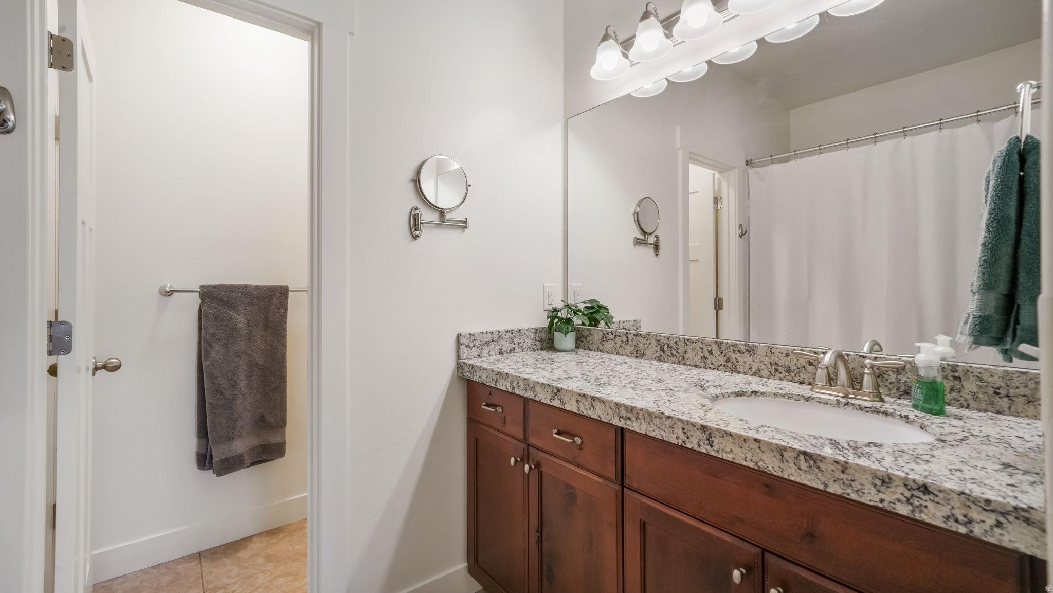 VINEYARD - Residential