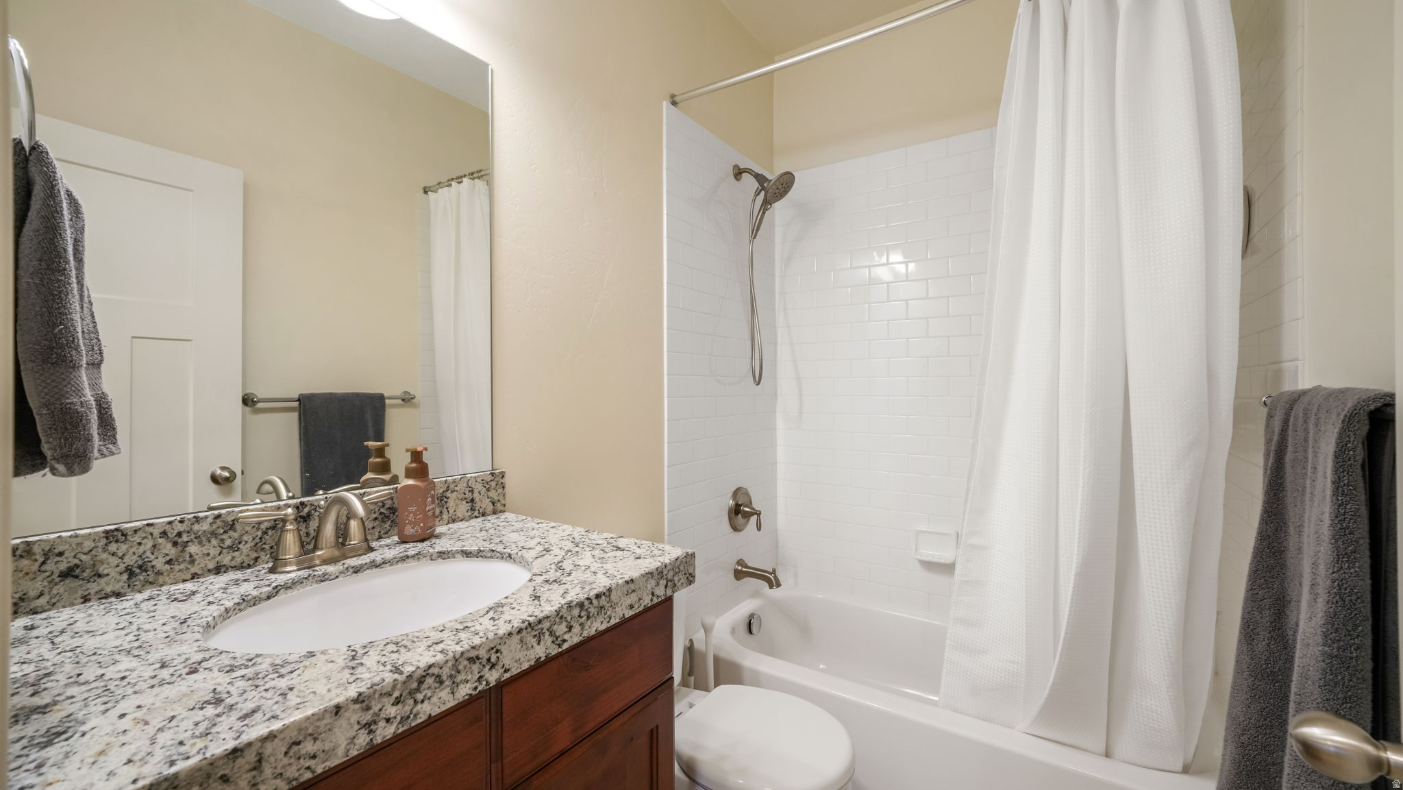 VINEYARD - Residential