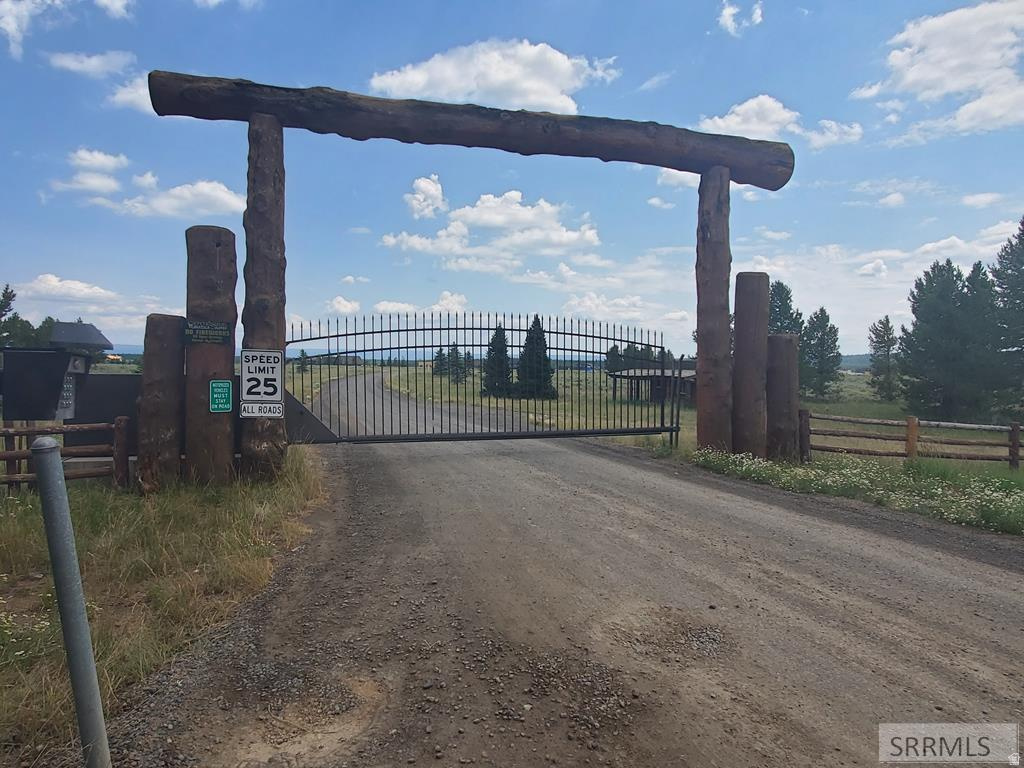 CENTENNIAL SHORES - Residential