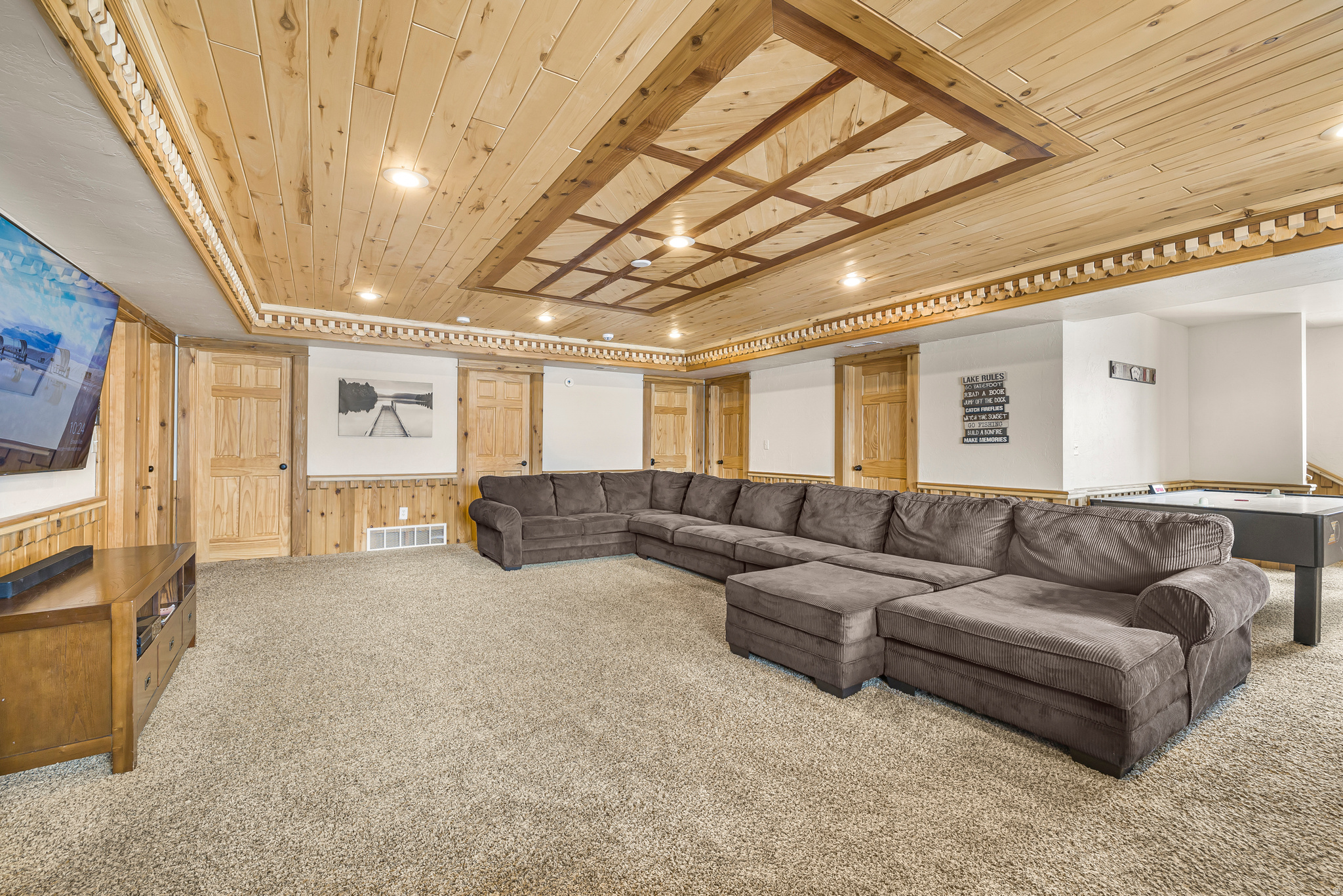 CENTENNIAL SHORES - Residential