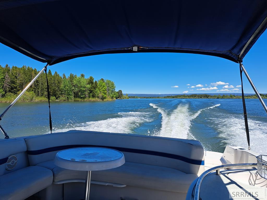 CENTENNIAL SHORES - Residential