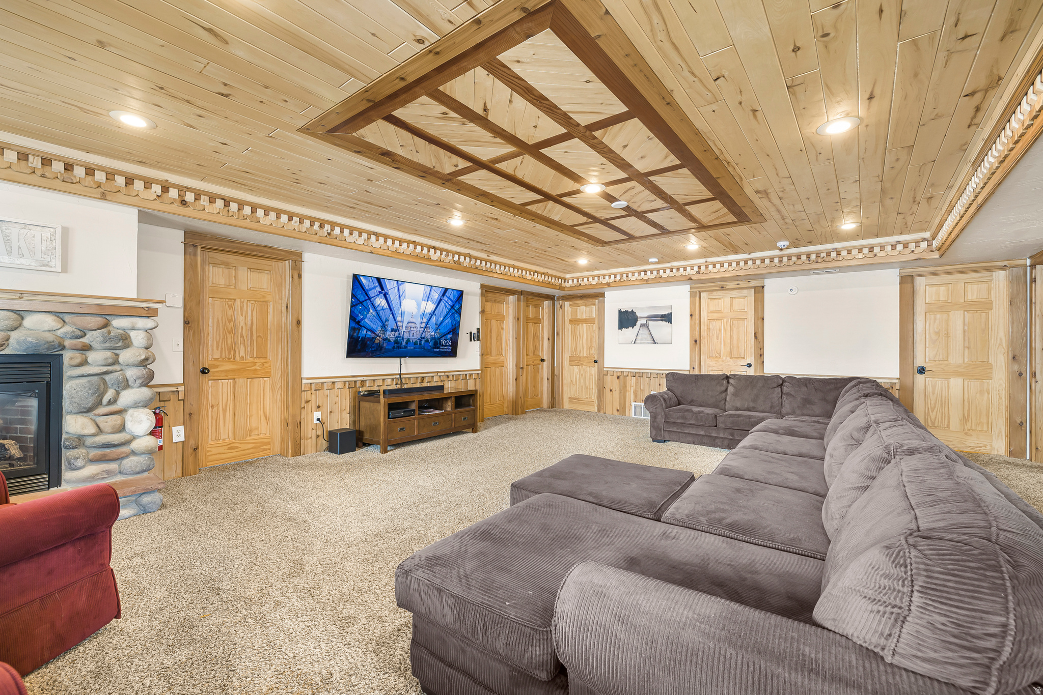 CENTENNIAL SHORES - Residential