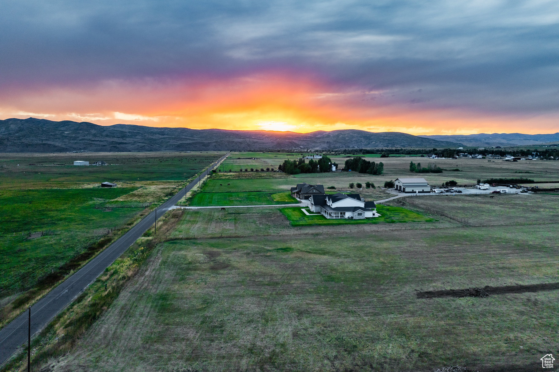 D-BAR SUBDIVISION - Land