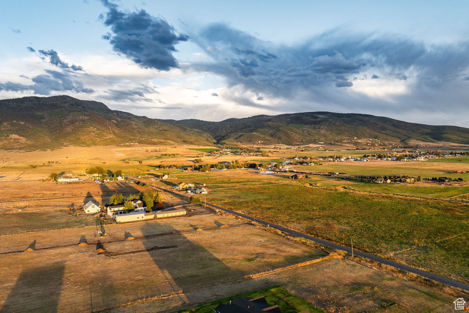 D-BAR SUBDIVISION - Land