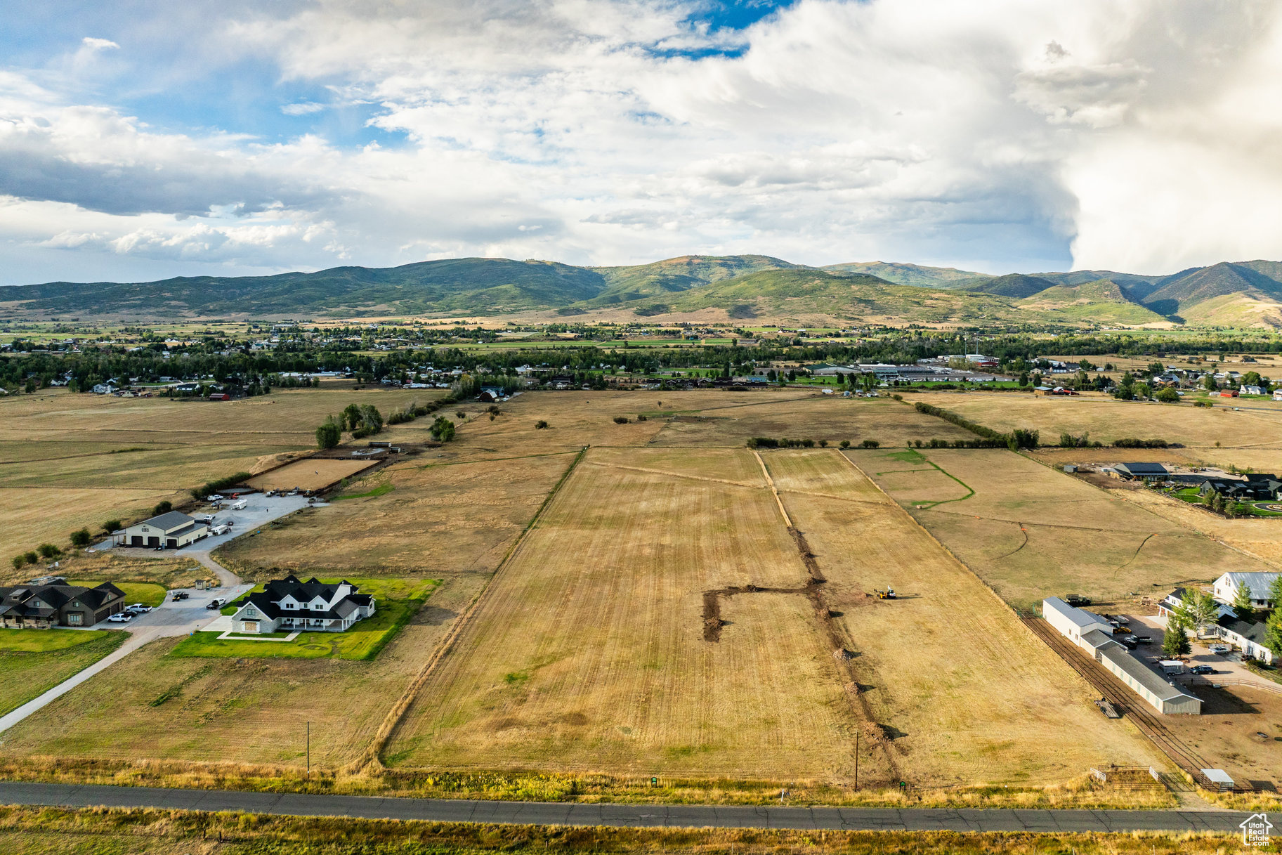 D-BAR SUBDIVISION - Land