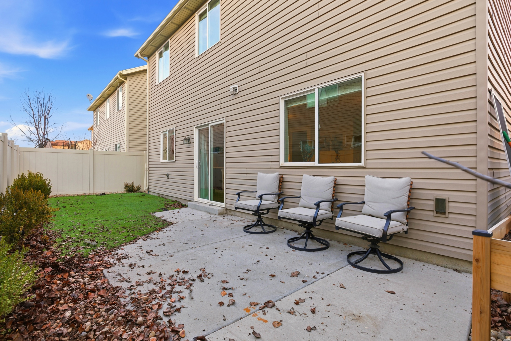 FOXBORO NORTH STONEHAVEN - Residential