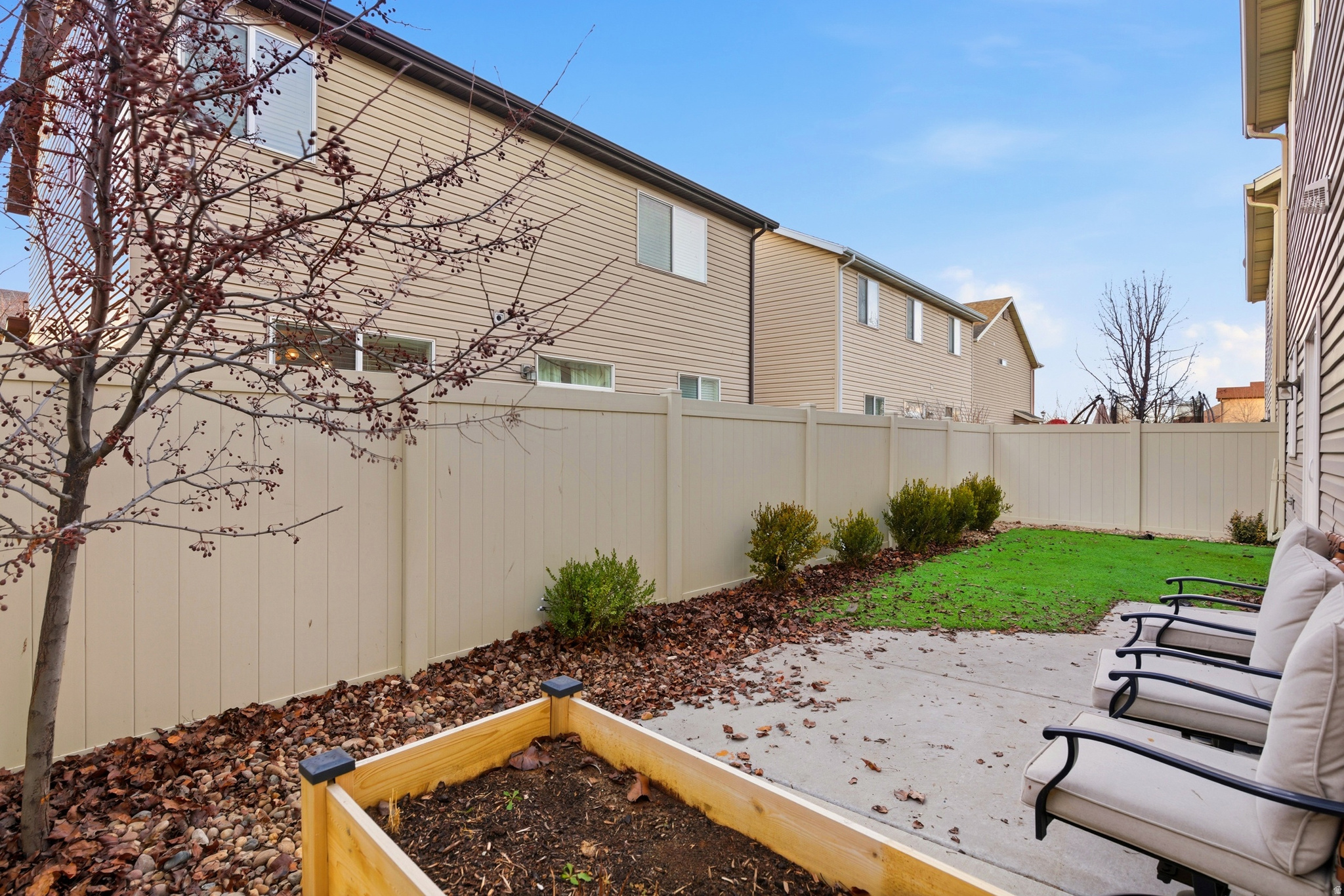 FOXBORO NORTH STONEHAVEN - Residential