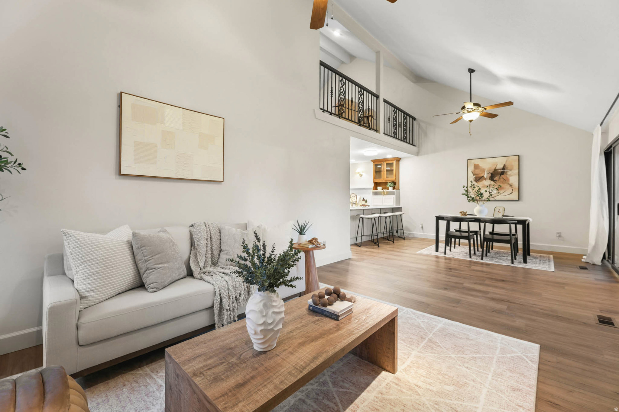 WHITE BARN - Residential Income