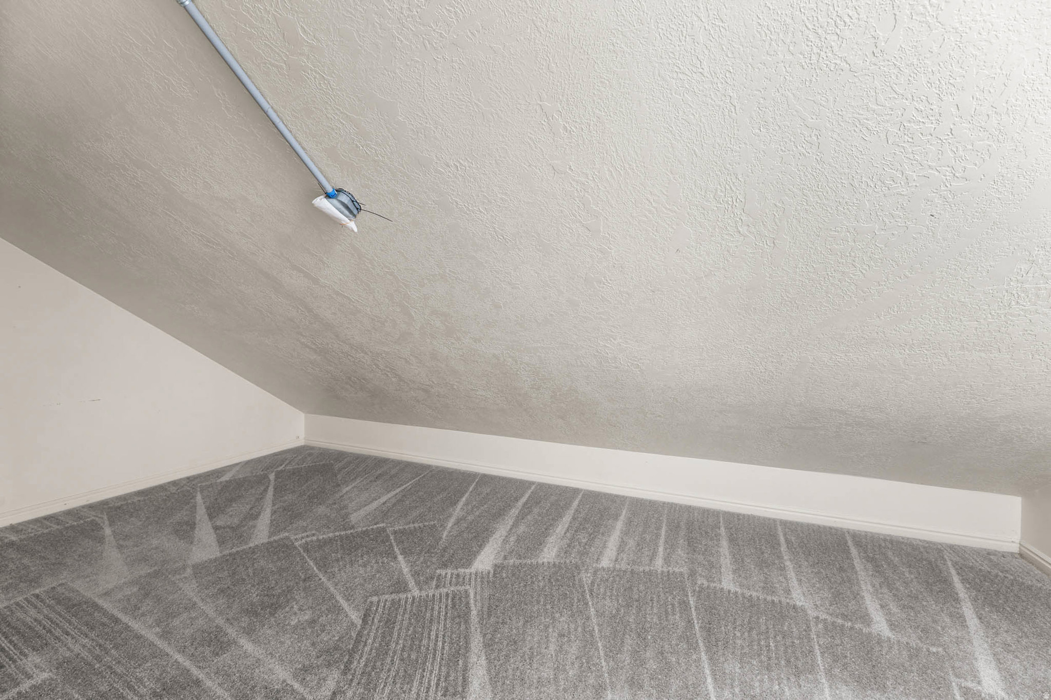 WHITE BARN - Residential Income