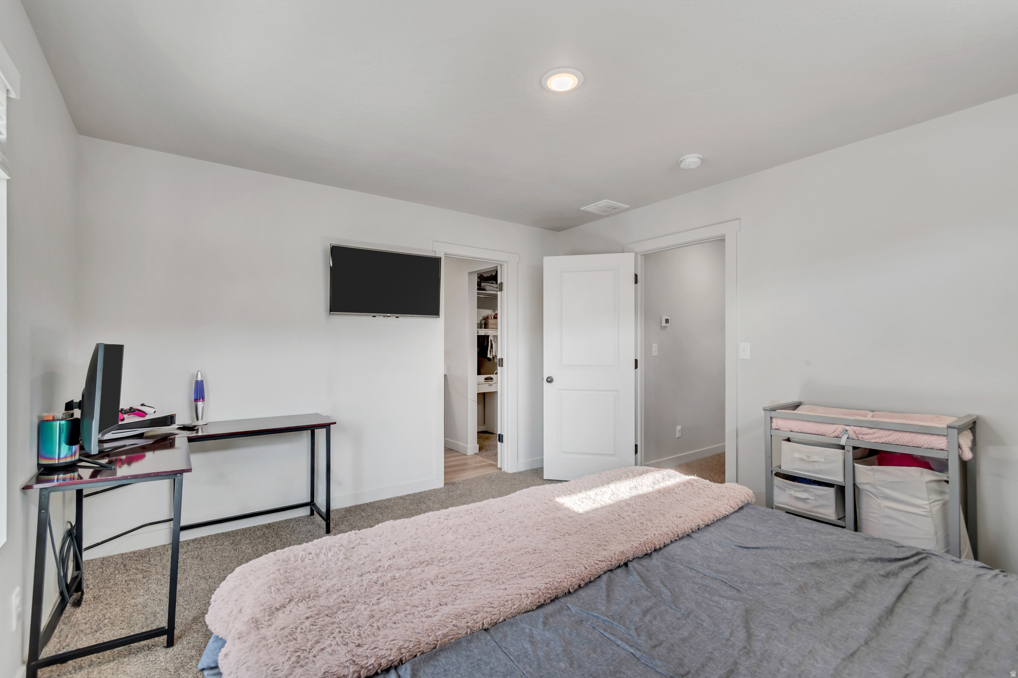 VILLAGES AT ARROWHEAD PARK - Residential